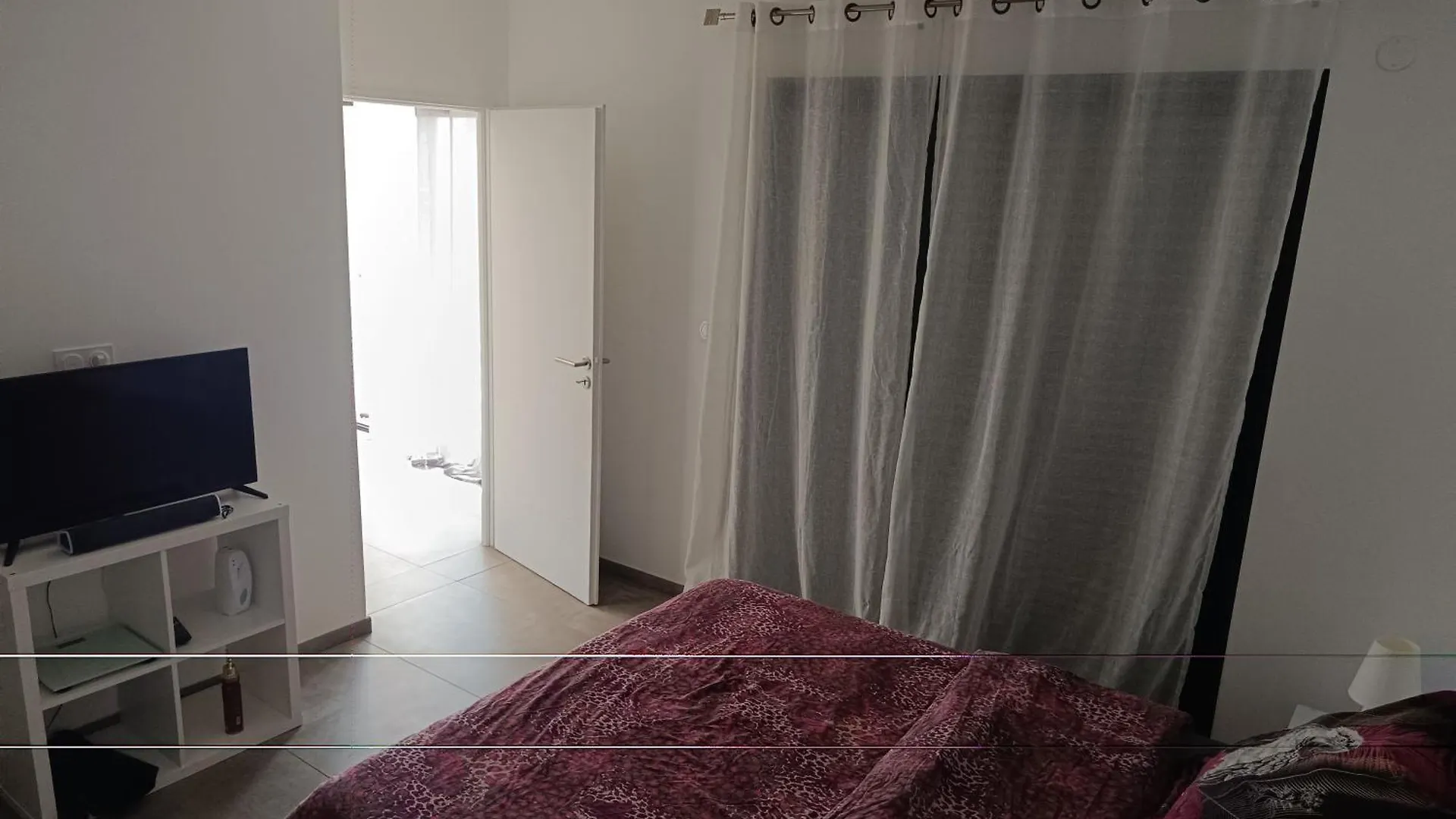 Homestay Chambre Parentale Prive Clonas-sur-Vareze France